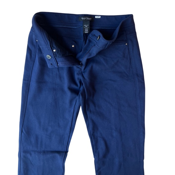 White House Black Market SLIM LEG Size 00R. - Picture 4 of 5